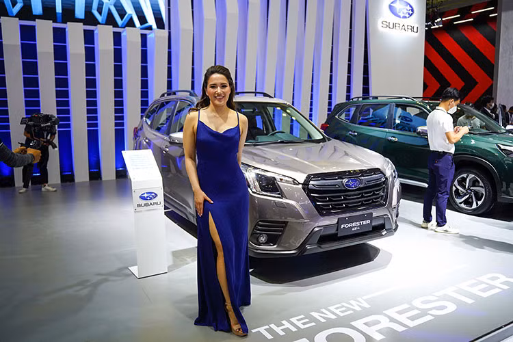 Ngoài ra, do Subaru Forester 2023 gần như không có sự thay đổi đáng chú ý nào. Chính vì vậy, thiết kế trung tính của xe khó có thể thu hút được khách hàng trẻ tuổi và sẽ phù hợp những người trung tuổi.