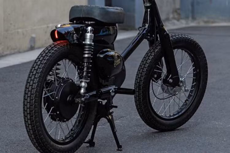 Ngoài ra sự tiện dung, Shanghai Customs còn đem lại cho chiếc Cub điện khả năng kết nối với điện thoại thông minh qua ứng dụng điện thoại cho phép người dùng tùy chỉnh tốc độ tối đa cùng mô-men xoắn theo ý muốn