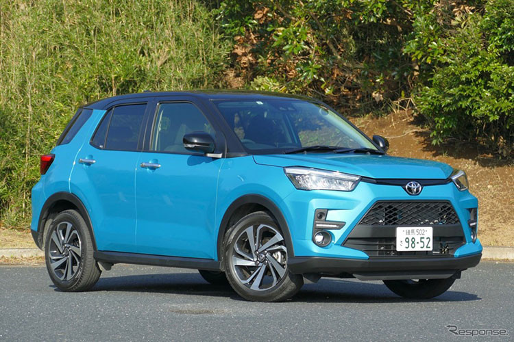 Theo nhiều nguồn tin tức, khả năng cao mẫu xe này sẽ được nhập khẩu thay vì lắp ráp trong nước. Tại Nhật, giá xe Toyota Raize 2021 khởi điểm ở mức 1.679.000 yên (tương đương khoảng 350 triệu đồng). Tuy nhiên, khi về Việt Nam, nhiều khả năng xe sẽ có giá trên 500 triệu đồng.