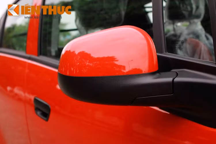 Spark 2016 có chiều dài cơ sở nhỉnh hơn phiên bản cũ, nhưng chiều cao lại thấp hơn 40 mm - điều này giúp cho chiếc xe cỡ nhỏ có thông số khí động học tốt hơn, ít cản gió, tăng hiệu quả khi vận hành.