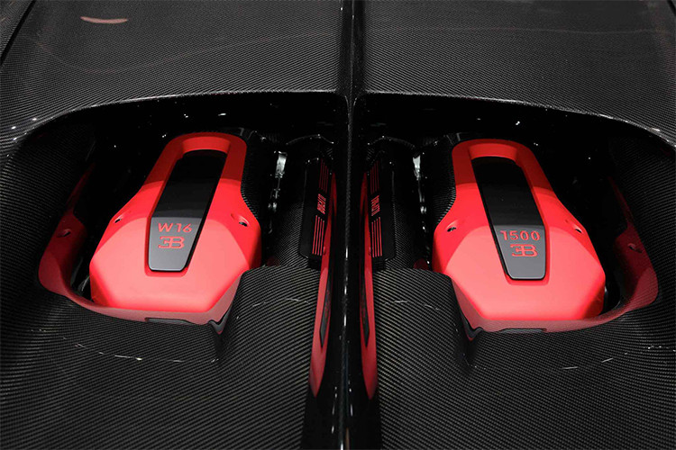 Được biết, hiệu năng của siêu phẩm Bugatti Chiron Sport phiên bản mới không hề thay đổi, vẫn là khối động cơ 8.0 lít cho công suất 1.479 mã lực. Mọi thông số về thời gian tăng tốc của Chiron Sport cũng không mấy thay đổi so với phiên bản trước, mặc dù nó đã nhẹ hơn 18 kg.