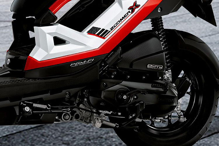 Honda Zoomer-X 2019 vẫn được trang bị khối động cơ eSP 110 phân khối cho khả năng hoạt động ấn tượng, bền bỉ và tiết kiệm. Đi kèm với đó là hệ thống phun xăng điện tử PGM-FI được kết hợp với Idling Stop sẽ giúp xe tiết kiệm nhiên liệu ấn tượng với 62,3 km/1 lít xăng.