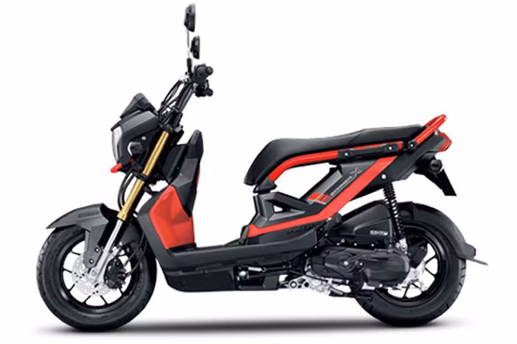 Ở phiên bản mới này, rất nhiều sự thay đổi đã được thực hiện trên Honda Zoomer, từ kiểu dáng cho đến thiết kế dàn nhựa. Có thể thấy chiếc xe vốn đã rất cá tính này được thiết kế lại bộ khung cốp xe và toàn bộ vỏ nhựa với hình dáng lạ mắt, đặc biệt hơn trước.