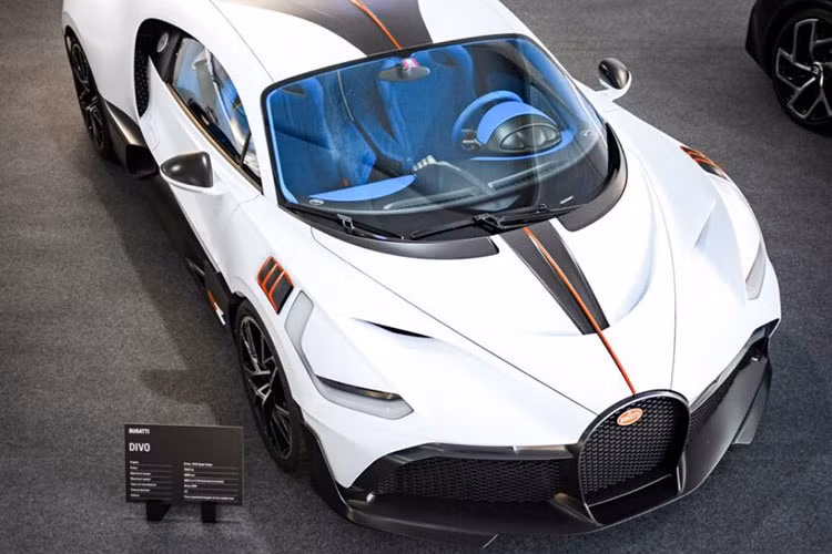 Siêu phẩm Bugatti Divo bản giới hạn có giá bán khoảng 107 tỷ đồng.