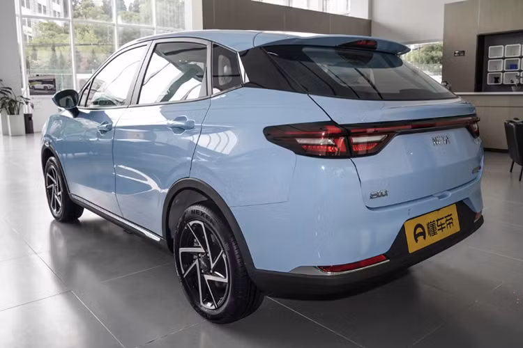 O to dien Neta Aya cua Trung Quoc bi to chay chi 40km/sac?-Hinh-3