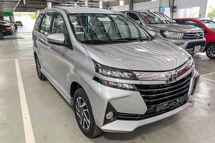 Là một trong những cái tên đáng chú ý nhất trong bộ ba ôtô Toyota nhập khẩu xuất hiện tại Việt Nam vào giai đoạn cuối năm 2018. Tuy nhiên, Avanza lại mang đến nhiều sự thất vọng. Mẫu MPV này không thể cạnh tranh cùng Mitsubishi Xpander, Suzuki Ertiga dù đã được Toyota tung ra bản nâng cấp. 6 tháng đầu năm 2020, doanh số bán Toyota Avanza chỉ đạt 163 xe, giảm 213 xe so với năm 2019. 