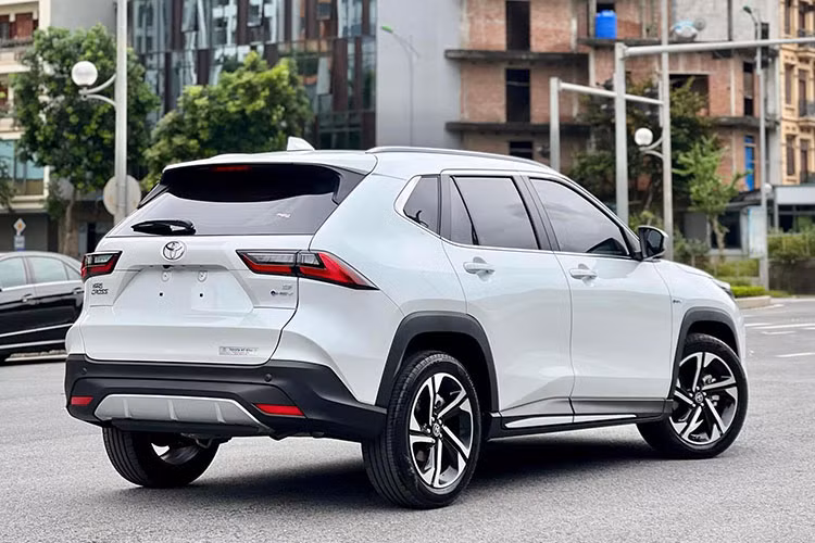 Lua chon Honda HR-V e:HEV RS 2025 hay Toyota Yaris Cross HEV?-Hinh-4