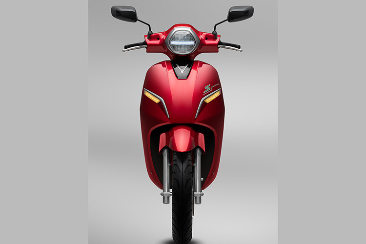 Được trang bị nhiều công nghệ tiên tiến, VinFast Klara S có giá bán hết sức cạnh tranh là 39.900.000 đồng, chưa bao gồm pin.