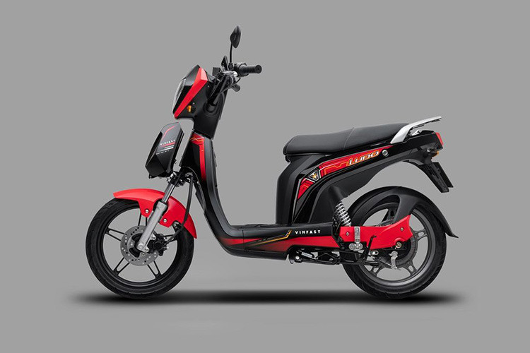 Cụ thể, giá xe VinFast Ludo sẽ bán ra chỉ 12,9 triệu đồng (giá cũ là 20,9 triệu đồng), trong khi VinFast Impes có giá 14,9 triệu đồng (giá cũ là 21,9 triệu đồng). Đây được xem là mức giá khá tốt hiện nay.