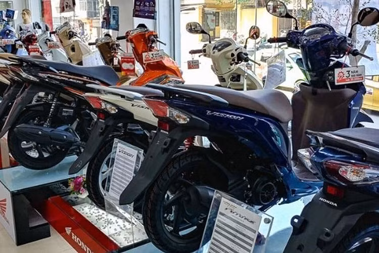 Xe may Honda dong loat giam gia manh trong 