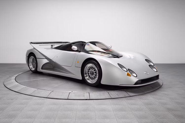 Đây là công ty chuyên cung cấp các bộ phận hiệu suất cao cho Mercedes-Benz. Họ cũng cho ra đời một siêu phẩm mang tên Lotec C1000 mà 20 năm sau, nó vẫn đạt tiêu chuẩn siêu xe!