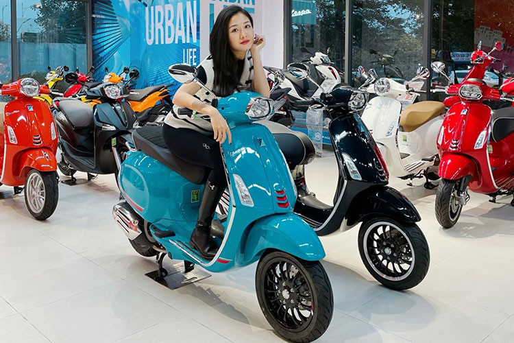 Piaggio Viet Nam chinh thuc khai truong Motoplex Ha Noi