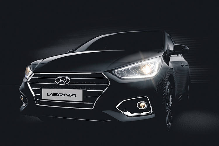 Sự xuất hiện biến thể E của mẫu xe Hyundai Verna ở mức giá này là điều khá bất ngờ với những mẫu xe cùng phân khúc như Maruti Dzire , Honda Amaze , Ford Aspire và Volkswagen Ameo và dự định sẽ tạo ra sự cạnh tranh mạnh mẽ ở thị trường đông dân thứ 2 thế giới này.