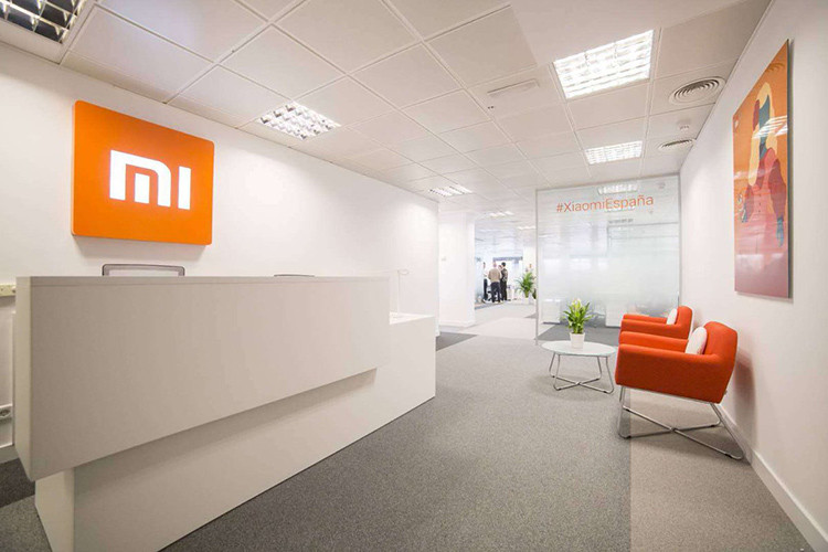 Ngay sau khi bị cáo buộc, Xiaomi Tây Ban Nha đã gỡ bỏ hình ảnh này khỏi trang chủ của mình. Tuy nhiên nhà sản xuất Trung Quốc vẫn chưa có bất kỳ phản hồi chính thức, cũng như lời xin lỗi nào.