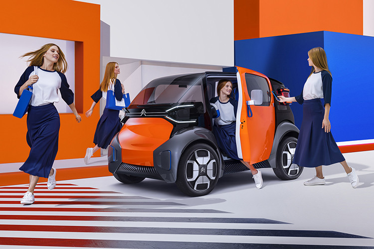 Với các số đo khiêm tốn như vậy, không ngạc nhiên khi cabin của chiếc xe chỉ có 2 chỗ ngồi. Nếu đi vào sản xuất, Ami One nổi lên như là một đối thủ tiềm năng dành cho những model của Smart.