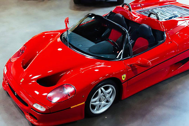 Vài năm sau, siêu xe này được một đại gia sống ở Long Island, một hòn đảo nằm ở Đông Nam New York, Mỹ mua lại với giá không được tiết lộ.