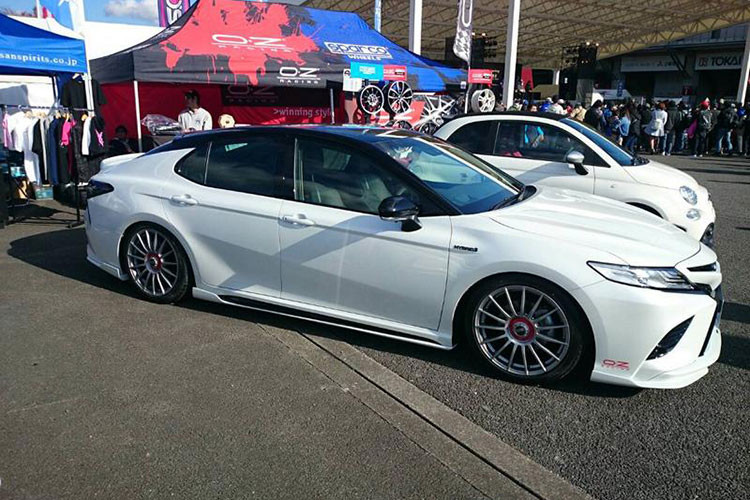 Nếu khách hàng mua tất cả có lẽ là phương án hợp lý nhất, bởi nếu chỉ lắp ghép riêng lẻ một vài phụ tùng độ thì chắc chiếc xe trông sẽ khá thô kệch.