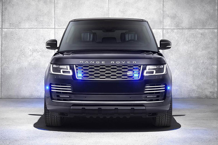 Mẫu Range Rover Sentinel 2020 mới được phát triển dựa trên mẫu Range Rover Supercharged V8 5.0L 380PS và như vậy công suất đã tăng thêm 40PS so với phiên bản trước dựa trên động cơ xăng V6.