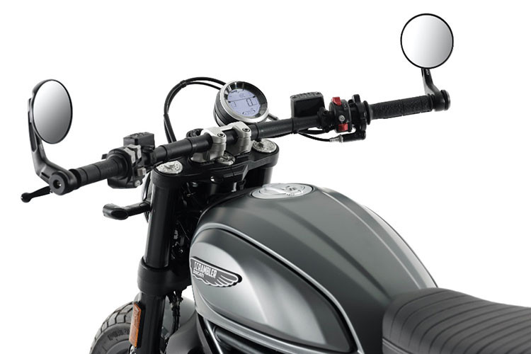 Bảng đồng hồ LCD dạng tròn nhỏ, hiển thị một số thông tin cơ bản như tốc độ xe, mức nhiên liệu, cấp số. Các trang bị khác bao gồm; bộ yên xe mỏng và gọn hơn, ghi đông lái tương tự Ducati Scrambler 1100 Sport Pro, tích hợp sẵn gương gù tay lái cùng trang bị thêm ốp hông theo kiểu của phiên bản Full Throotle giúp dáng xe trở nên dày dặn hơn...