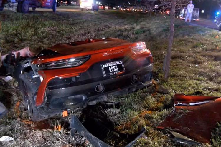 Maserati MC20 Cielo gap tai nan nghiem trong, than xe dut doi-Hinh-3