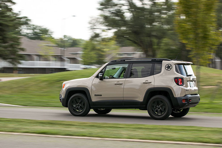 Có đến 43% chủ sở hữu Jeep Renegade được khảo sát phàn nàn rằng chiếc xe mắc những lỗi liên quan đến động cơ, hệ thống điện và phanh.