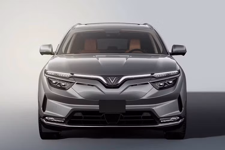 Tương tự VF e34 chọn thị trường Việt Nam là nơi nhận đặt cọc đầu tiên và giao xe từ tháng 11, nhiều khả năng xe điện VF e35 hoặc phiên bản chạy xăng của mẫu xe này sẽ sớm được công bố chính thức tại Việt Nam và nhận đặt cọc sớm từ khách hàng.