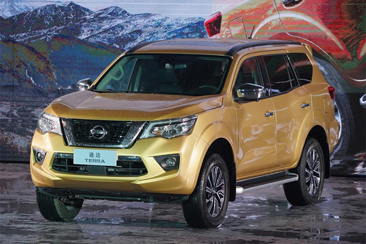 Tại thị trường Trung Quốc, Nissan Terra 2018 được chia thành 6 bản trang bị khác nhau với giá dao động từ 169.800 - 245.800 Nhân dân tệ (tương đương 616 đến 892 triệu đồng). Nó sẽ cạnh tranh với những đối thủ như Ford Everest, Toyota Fortuner và Mitsubishi Pajero Sport.