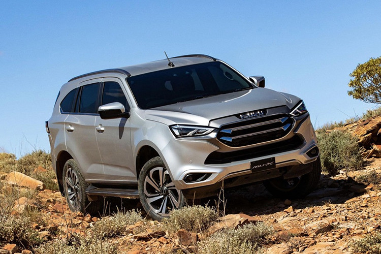 Hai vị trí cuối cùng trên bảng xếp hạng doanh số phân khúc nhóm SUV cỡ D tháng 1/2024 tiếp tục gọi tên KIA Sorento và Isuzu MU-X với kết quả tương ứng 148 và 42 (xe), giảm lần lượt 87 và 23 (xe) so với tháng 12/2023.