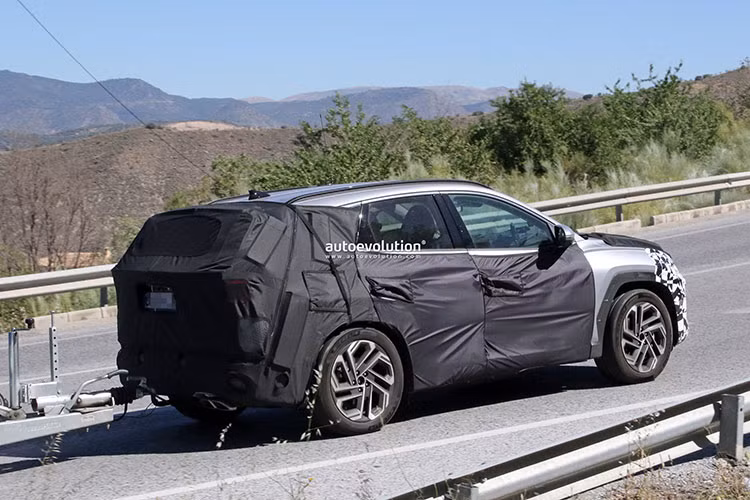 Hyundai Tucson 2024 lo dien, them ban hybrid tiet kiem xang-Hinh-2