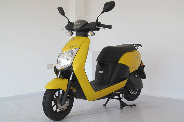 Được biết, hiện việc nhập khẩu và phân phối các mẫu xe máy điện Honda là không vi phạm những quy định về kinh doanh tại Việt Nam. Trên thị trường cũng có nhiều đại lý không chính hãng bán ra các mẫu xe Honda phổ thông, xe điện hay các xe phân khối lớn của hãng xe Nhật Bản.