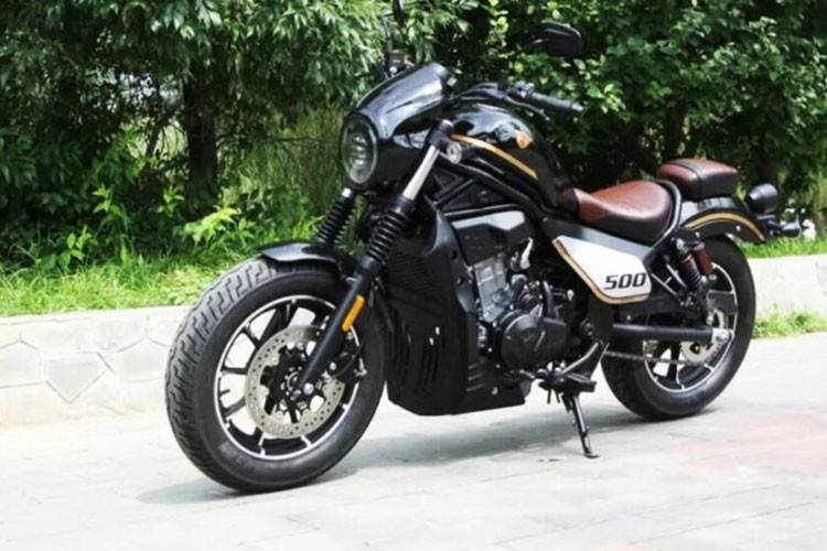 Mới đây, công ty Xiang Shuai tại Trung Quốc đã cho ra mắt mẫu xe môtô cruiser Cangyun XS500. Không khó để nhận ra thiết kế của Xiang Shuai Cangyun XS500 2022 mới được lấy "cảm hứng" từ chiếc Honda Rebel 500.