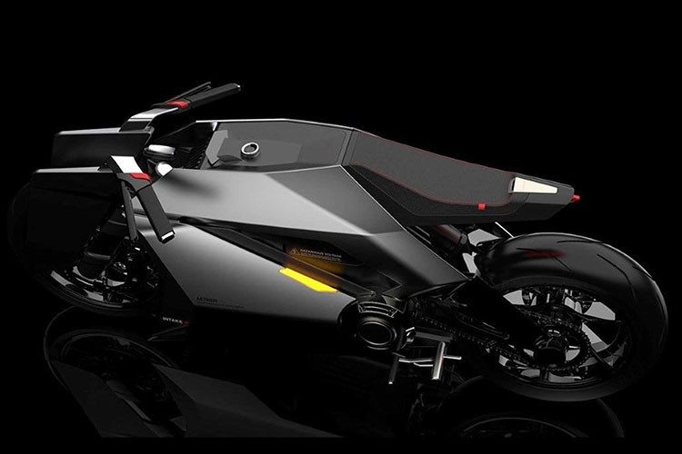 Với bộ pin lithium đặt ngay ở khu vực gầm xe thì pin năng lượng của mẫu xe này được sạc ngay khi di chuyển về đúng vị trí đỗ và chỉ sau 30 phút thì bộ pin này sẽ được sạc đầy.