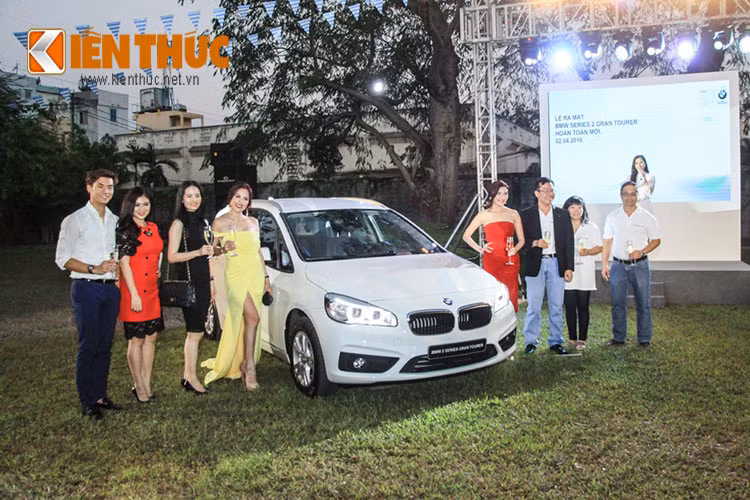 Euro Auto – nhà nhập khẩu được ủy quyền chính thức của tập đoàn BMW tại Việt Nam vừa ra mắt dòng xe BMW Series 2 Gran Tourer hoàn toàn mới. Đây là chiếc MPV sở hữu không gian rộng rãi, với sự năng động và linh hoạt mang tính đột phá.