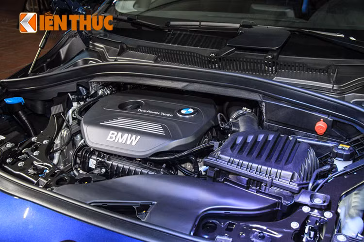BMW Series 2 Gran Tourer được trang bị động cơ 5 turbine 3 xi lanh 1.5 lít công nghệ BMW EfficientDynamics. Mẫu xe có thể sản sinh công suất tối đa 136 mã lực tại 4.400 vòng/phút và mô-men xoắn cực đại có thể đạt được là 220Nm tại 1.250 vòng/phút. Xe có thể tăng tốc từ 0 đến 100 km/h trong 9,8 giây.