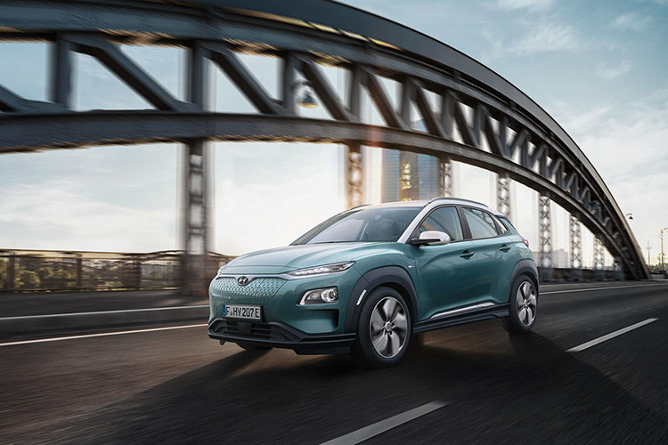 Hyundai Kona Electric 2019 sẽ cập bến thị trường Mỹ vào đầu năm 2019. Tiểu bang California sẽ là nơi đầu tiên sở hữu Kona Electric 2019. Sau đó, mẫu xe điện này sẽ đến với các tiểu bang ở phía tây và đông bắc.
