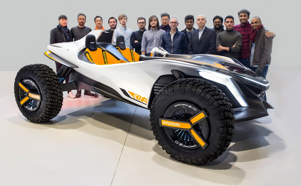 Nhóm sinh viên đã làm việc với Hyundai Design Center Europe để tạo ra một chiếc Dune Buggy siêu nhẹ, có thể biến thành một chiếc môtô nước.