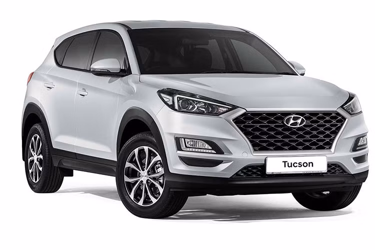 Vào hồi đầu tháng 10 vừa qua, Hyundai đã đăng hình ảnh úp mở về một sản phẩm mới sắp ra mắt thị trường Đông Nam Á, đó chính là mẫu Hyundai Tucson 2019 mới. Không để khách hàng phải chờ đợi lâu, hãng Hyundai đã nhanh chóng ra mắt mẫu crossover cỡ C này tại Malaysia.