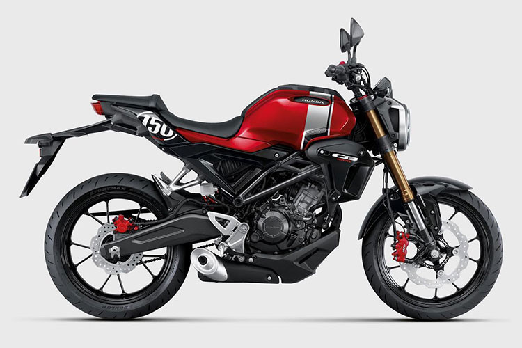 Như vậy, với đối thủ trực tiếp của mình là Yamaha MT-15, Honda CB150R 2019 ABS có mức giá khá cao so với 79 triệu đồng nhập tư nhân. Thế nhưng, với mức chênh lệch khoảng 30 triệu đồng thì trên Honda CB150R có thêm các trang bị ABS, phuộc ngược USD hay đèn LED.
