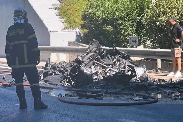 Koenigsegg yeu cau chu xe Jesko ngung lai sau vu chay Attack trieu do