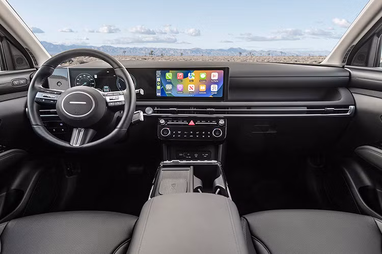 Một phần nguyên nhân dẫn đến tình trạng này là do Chrysler chỉ sản xuất và bán ra đúng 2 mẫu xe trong quý III, bao gồm 300 và Pacifica. Hiện 300 cũng đã bị ngừng bán và Chrysler chuẩn bị chào đón sự trở lại của mẫu xe Voyager. Cuối cùng là thương hiệu Dodge với doanh số cộng dồn 26.559 xe trong quý III năm nay, giảm 43% so với cùng kỳ năm ngoái.