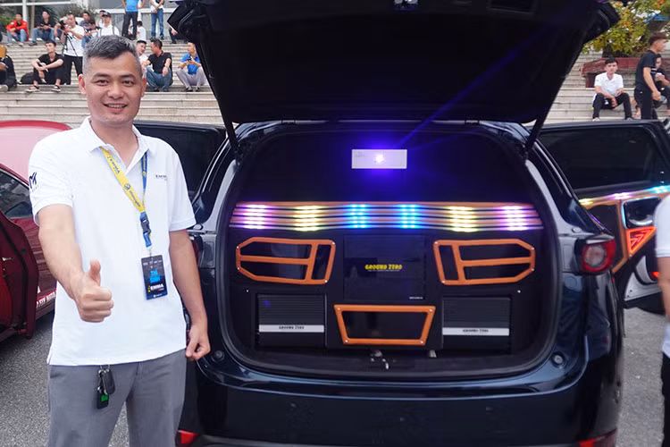 Do am thanh oto choi Tet tranh 