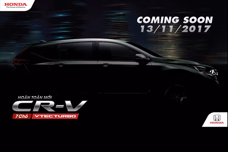  Honda CR-V 7 chỗ thế hệ thứ 5 hoàn toàn mới là mẫu xe đang được khách hàng Việt Nam rất quan tâm và mong chờ. Mới đây, Honda ôtô Việt Nam đã chính thức hé lộ những thông tin đầu tiên của Honda CR-V thế hệ thứ 5 hoàn toàn mới. Theo đó, từ ngày 13/11/2017, phiên bản này sẽ được chính thức ra mắt và bắt đầu nhận đơn đặt hàng.