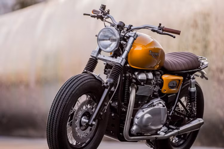 Do là phiên bản đời 2015 không phải là một sự lựa chọn tốt đối với những người độ xe do dụng bộ ly hợp và phanh từ mô hình Scrambler và SE. Vì vậy họ đã đặt những bộ phận đó và hoán đổi vị trí cho nhau.