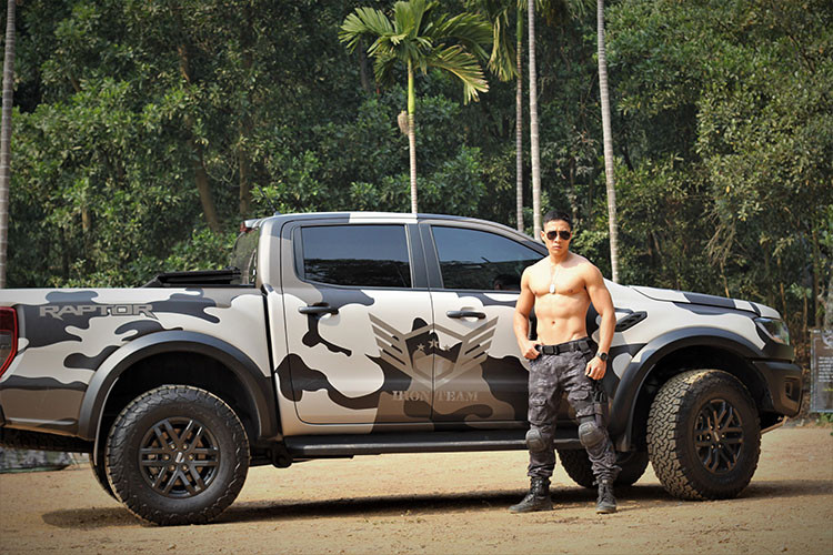 Ford Ranger Raptor thế hệ mới tại Việt Nam sẽ thay đổi nhẹ về ngoại hình nhưng về cơ bản thì chiếc "siêu bán tải" này vẫn còn quá hiện đại để phải đổi mới. Đặc biệt, với những gam màu mới cũng cho Raptor nhạt hơn đầy mới mẻ hơn như biểu tượng Ford.