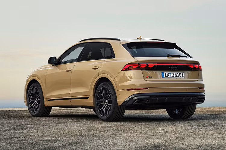 Hệ thống điện chính 48V tích hợp hai mô-đun công nghệ quan trọng: pin lithium-ion và hệ thống máy phát- khởi động (belt alternator starter - BAS). Khi đạp phanh, hệ thống có thể thu hồi 12kW năng lượng và nạp vào ắc quy.