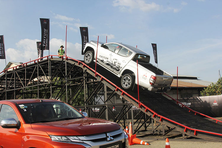 Ngay hoi trai nghiem loat xe 