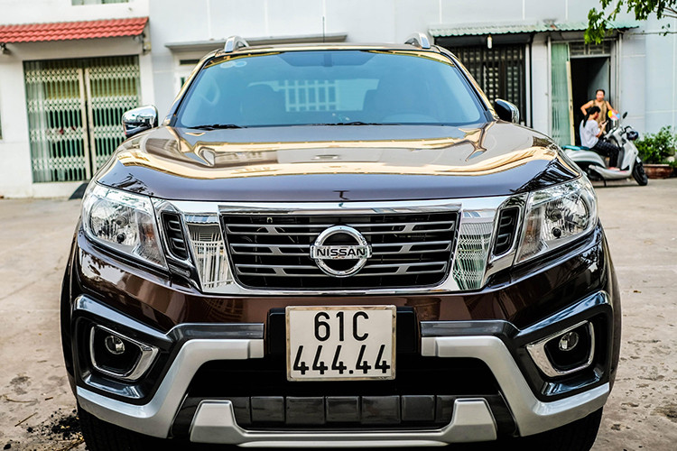Với số đông, chiếc Nissan Navara biển khủng đặc biệt này quả thực đang có một mức giá ‘’trên trời’’, nhưng đối với các đại gia thích sưu tầm xe biển số đẹp. Dẫu vậy, không phải ai cũng yêu thích số “4” vì đa số mọi người quan niệm rằng số thứ tư không đẹp.
