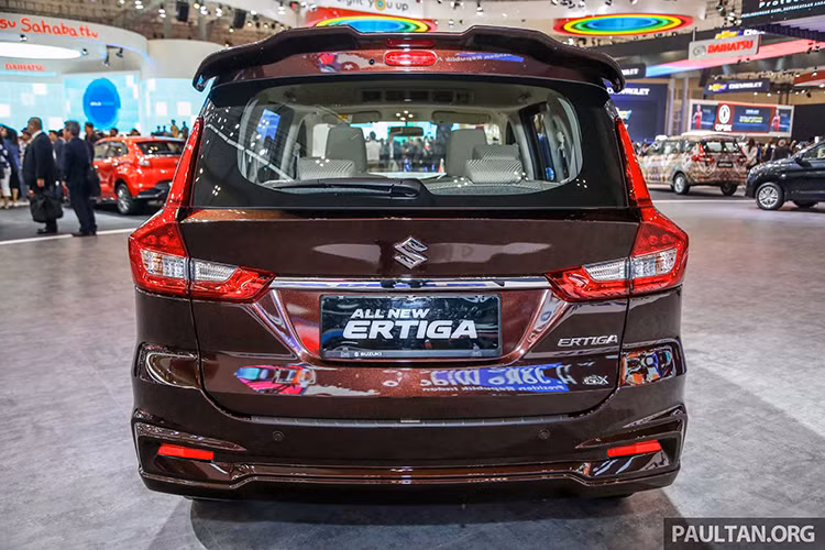 Động cơ được trang bị cho Suzuki Ertiga 2019 là loại xăng K15B 1.5L 4 xy-lanh, cho công suất tối đa khoảng 108 mã lực tại 6.000 v/ph và mô-men xoắn cực đại 138 Nm từ 4.400 v/p. Cũng giống như mẫu xe đời trước, đi kèm với động cơ sẽ là hộp số sàn 5 cấp hoặc tự động 4 cấp. Động cơ đạt tiêu chuẩn khí thải Euro 4.