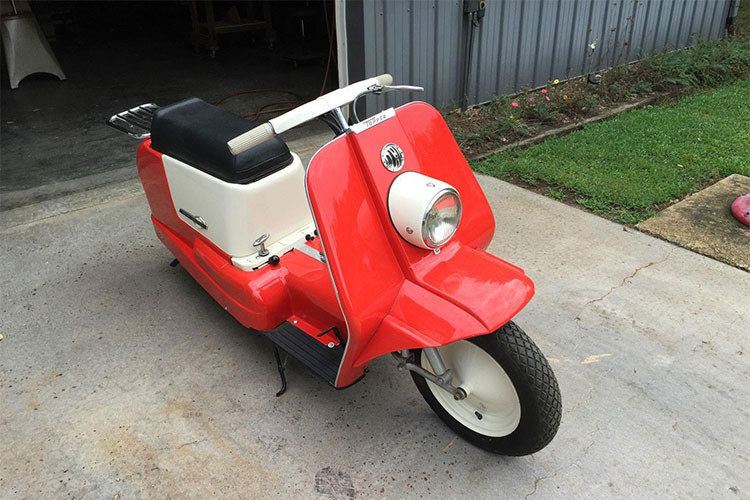 Hình dáng bên ngoài của chiếc xe tay ga Harley-Davidson Topper tương tự như xe tay ga Vespa đến từ đất nước hình chiếc ủng, hay thậm chí là những mẫu xe tay ga cỡ nhỏ ở thập niên 60 của Nhật Bản, châu Âu...