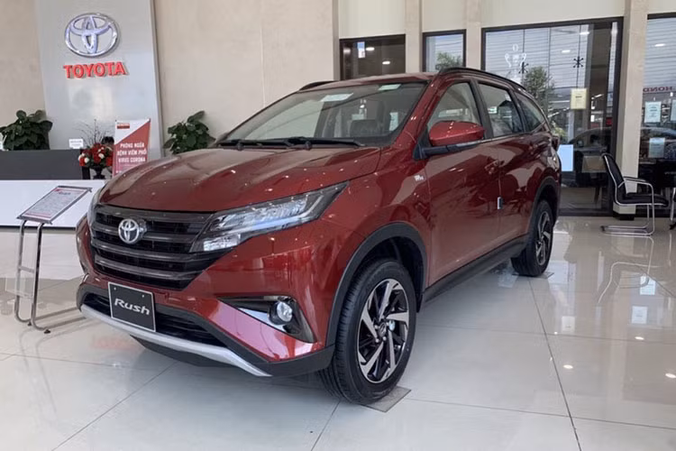 Loat xe oto tam dung phan phoi tai Viet Nam nua dau 2022-Hinh-2